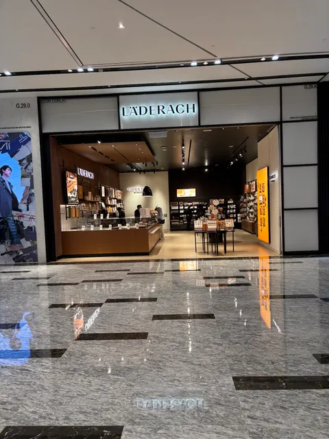 Läderach • The Exchange TRX Store