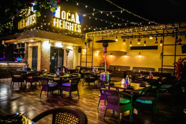 Local Heights Kitchen and Bar