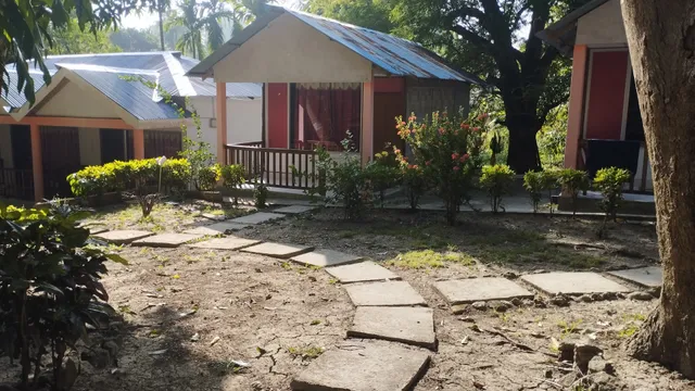 Blue Whale Resort &Restaurant