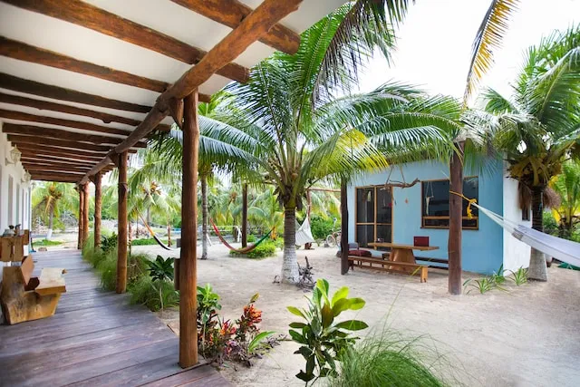 Capital O Art Maya Rooms