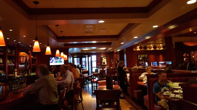 Fleming’s Prime Steakhouse & Wine Bar