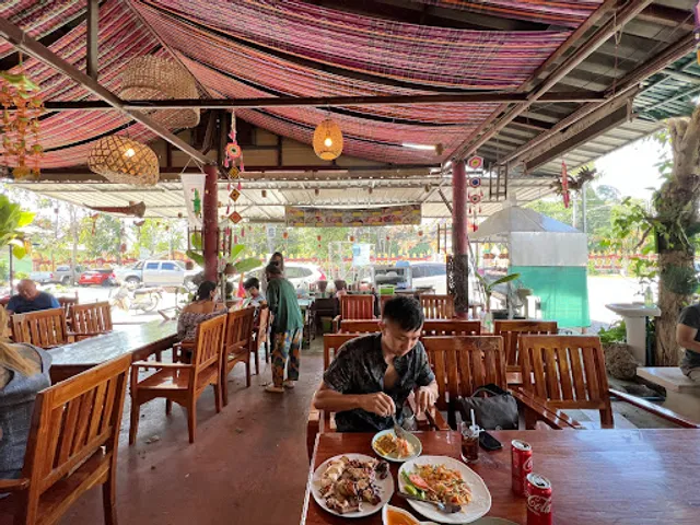 ส้มตำแบมแอนด์บอย (BAM & BOY Thai restaurant)