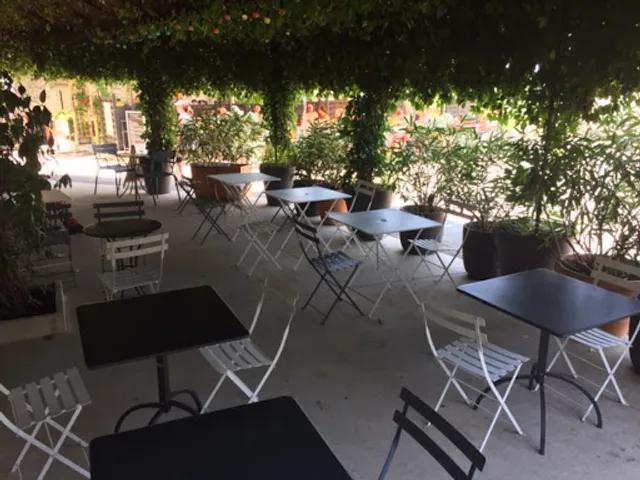 Crêperie salé/ sucré . Glacier Le Tinel