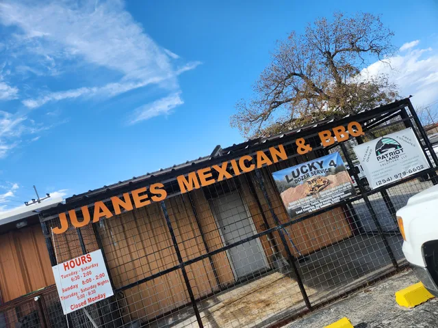 Los Juanes Mexican & BBQ
