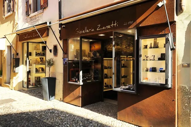 Gioielleria Oreficeria Zanetti (P. orientale)