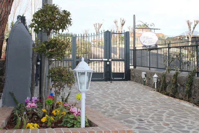 IL GIARDINO DEI GLICINI