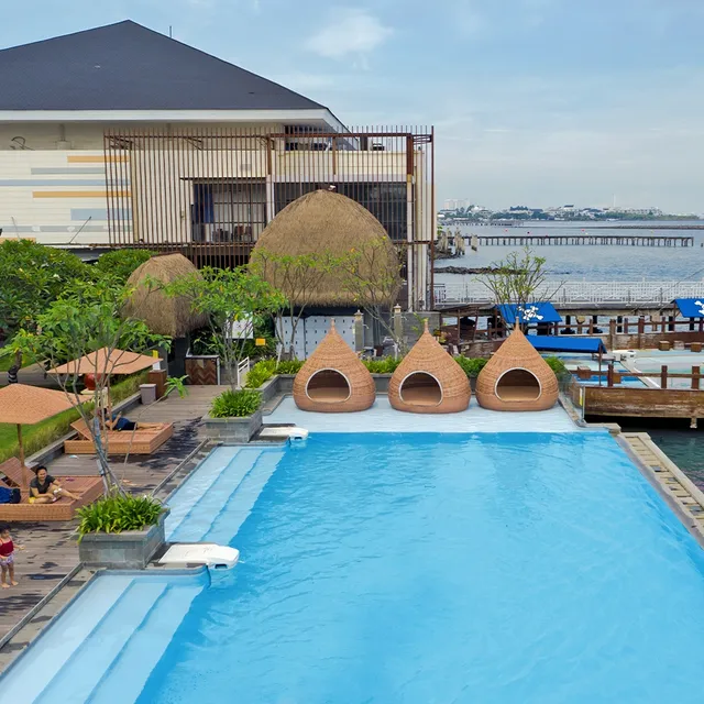 Putri Duyung Cottage