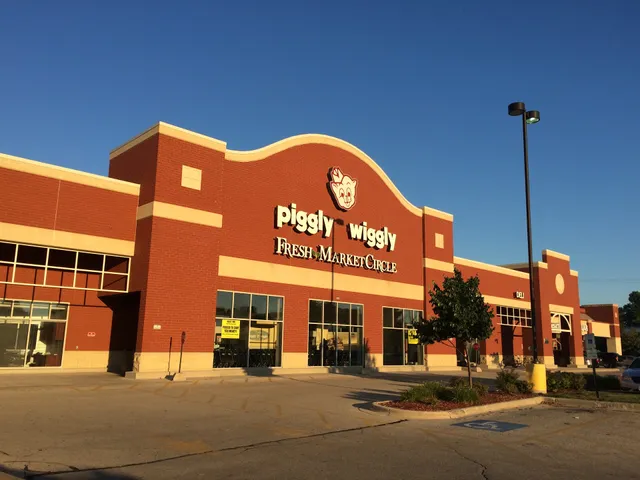 Tietz’s Piggly Wiggly