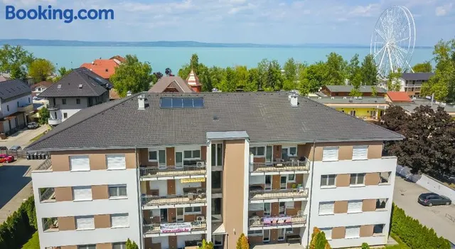 Royal Luxus Wellness Apartman