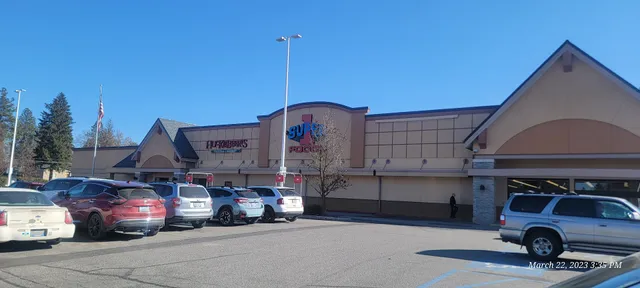 Manito Shopping Center