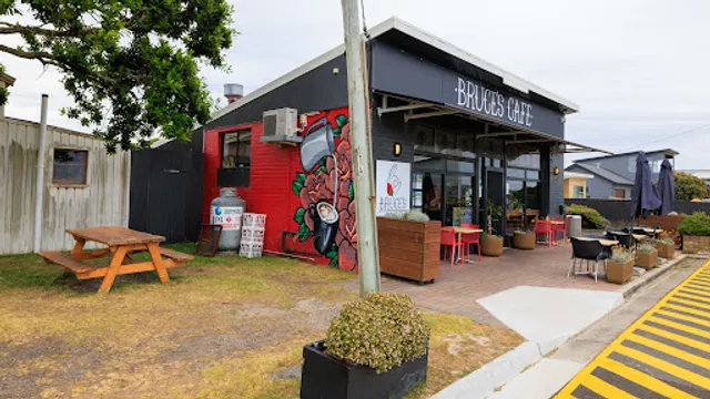 Bruce's Cafe
