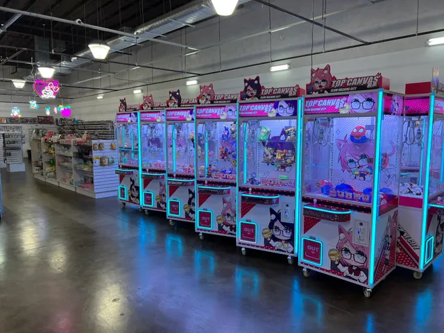Top Canvas - Claw Machine City - Tustin