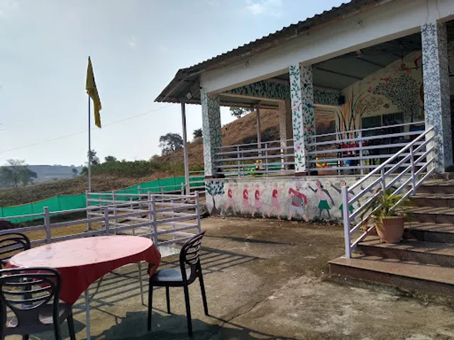 Mid Way Treat Resort, Patangarh