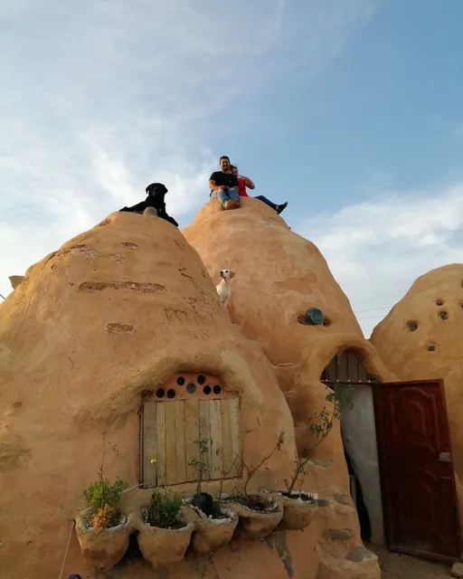 Ecodomo CasadeBarro Mesa de los santos