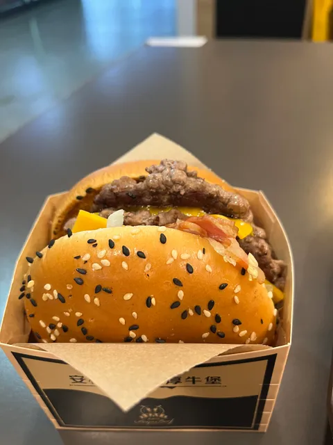 麦当劳济南火车站餐厅