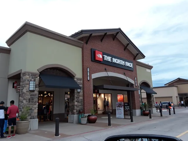 The North Face Allen Premium Outlets