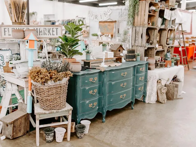 Vintage Market Days of NW Arkansas