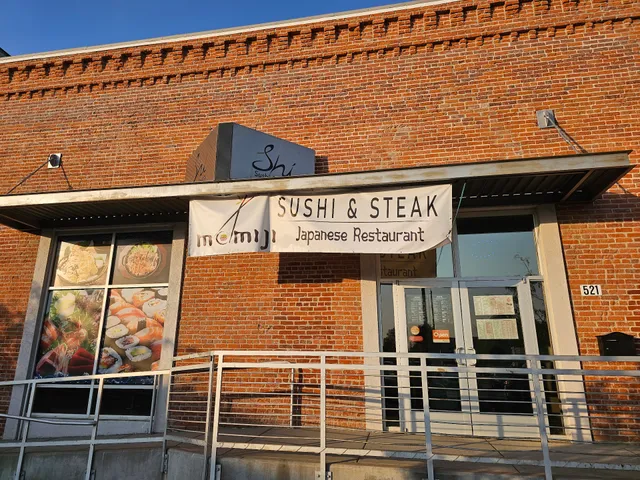 Momiji Sushi And Steak Bistro