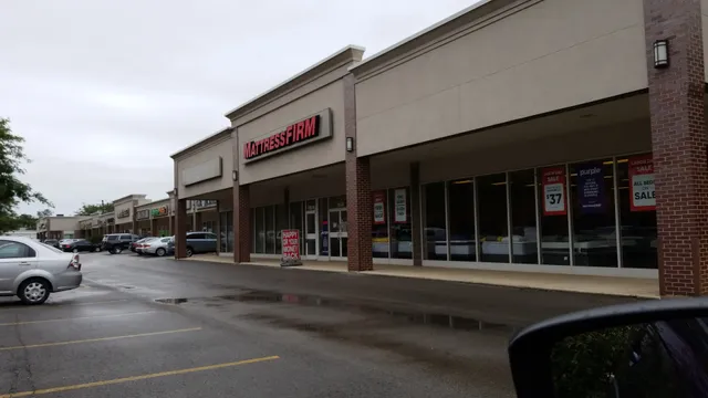 Clybourn Avenue Retail Center