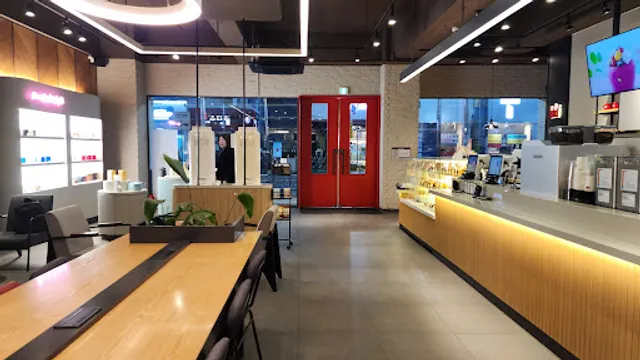 Hollys Coffee - Masan Bus Terminal