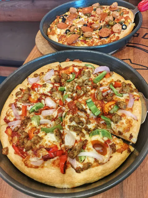 Pizza Hut | Edachira Road Kakkanad, Ernakulam