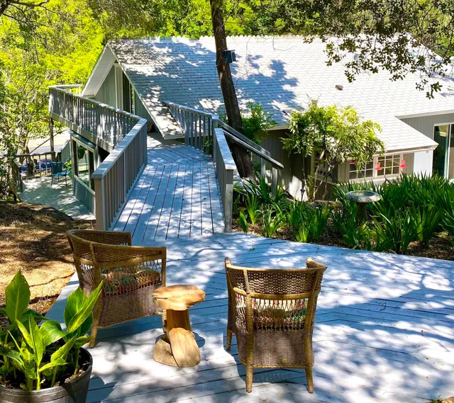 Birdwatch Cottage by Rio Sierra Riverhouse