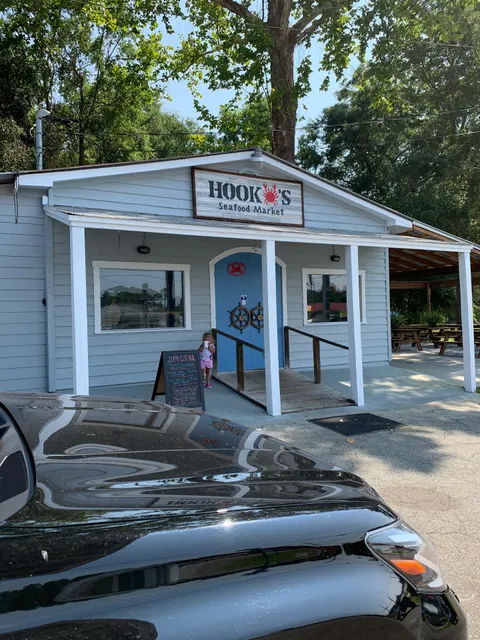 Hookys Seafood Market