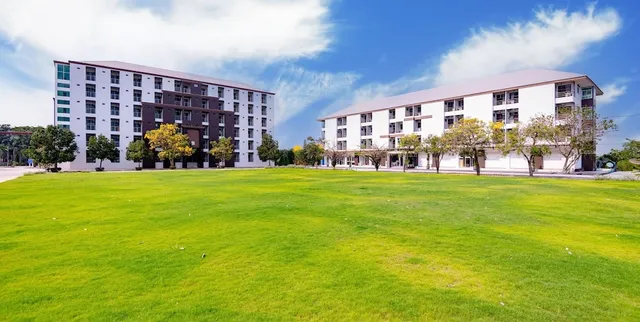 K.U. Park Service Apartment