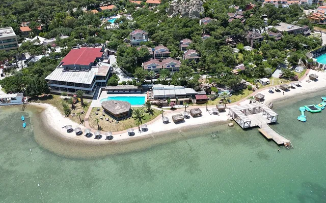 İvy Sailing Resort Hotel