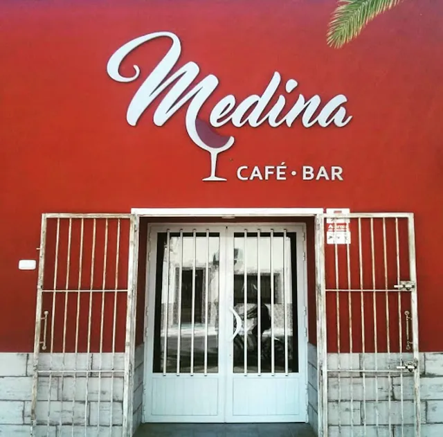 Medina Café - Bar Restaurante