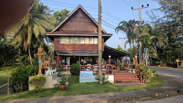 Khum Sai Ree Resort