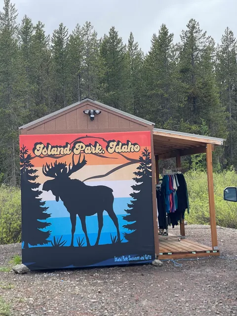 Island Park Souvenirs and Gifts