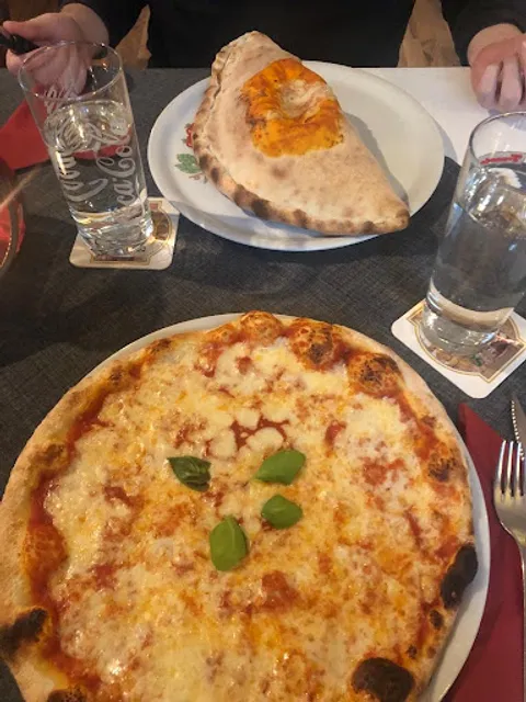 La Piazzetta Ristorante Pizzeria