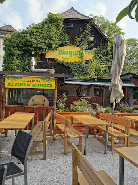 Biergartl an der Donau in Linz Urfahr