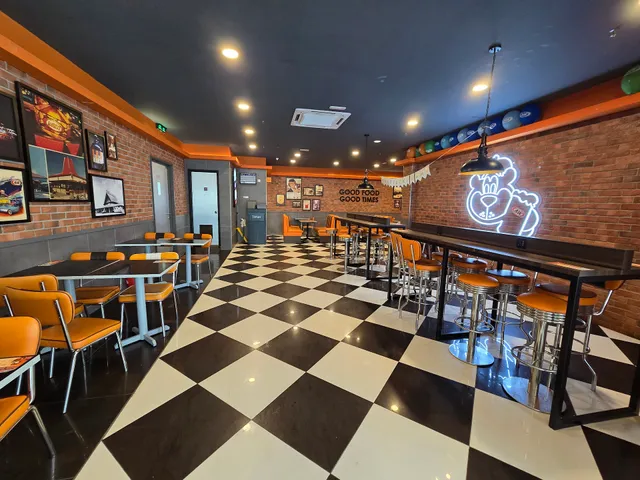 A&W Hero Market Bandar Puteri Puchong