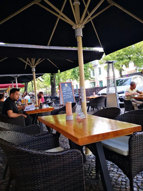 Craddock Burger & Bar