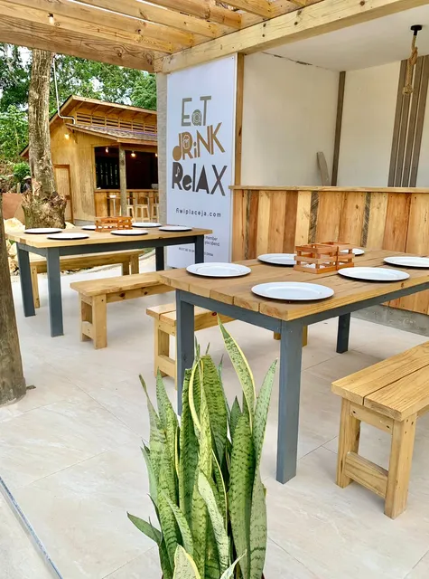 Fiwi Place Restaurant