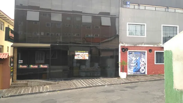 Pizzas e Esfihas Fornalha