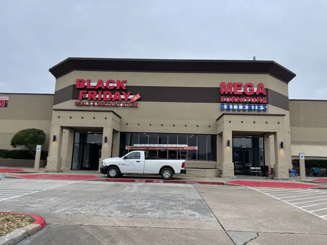 Mega Liquidation Center