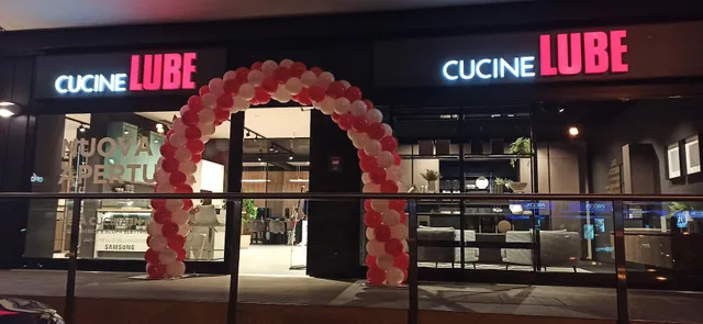 Lube Store Via Venezia Padova