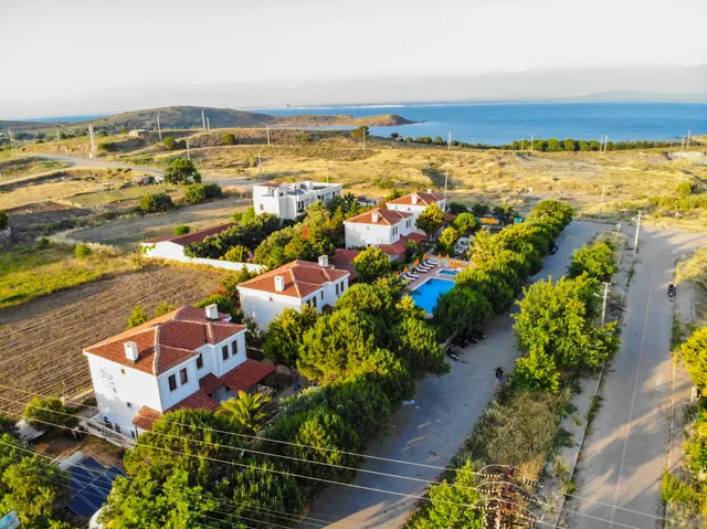 Bozcaada Destina Suit Otel