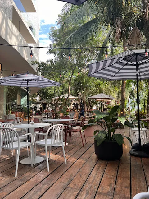 Papaya Slice | Pizza Playa del Carmen