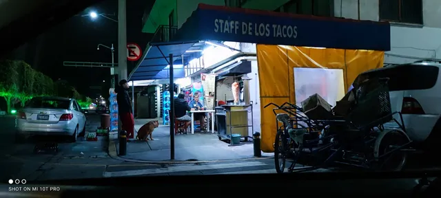 EL STAFF DE LOS TACOS