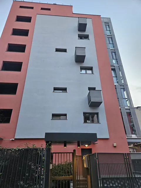 SkyTower - The Right Space