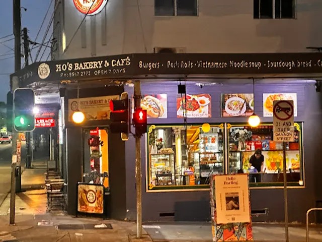 Ho's Bakery And Cafe