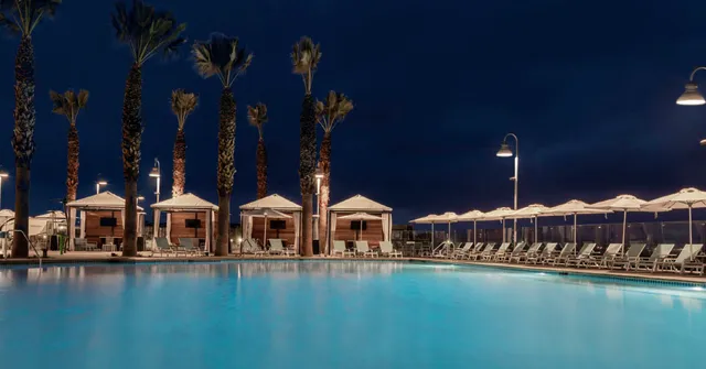 Sun Outdoors San Diego Bay