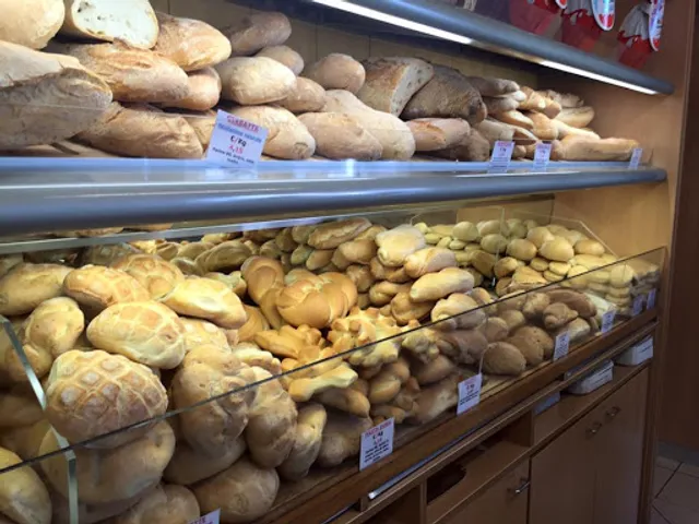 Fornaio Mille Gusti Massa Carrara