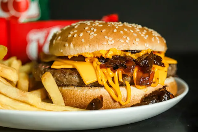Deu Fome Burgers l Hamburgueria l Itaguaí