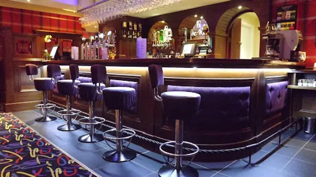 The Well Bar and Grill