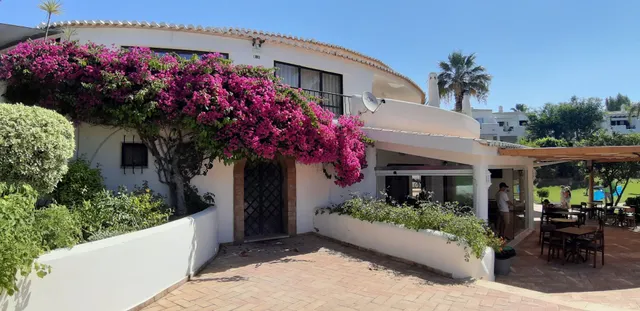 Alto golf & country club